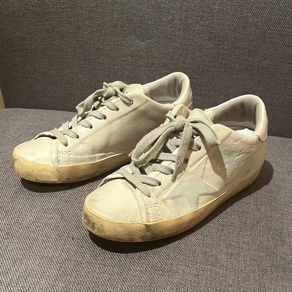 Golden Goose | Superstar Leather Low-Top Sneakers in Ice Blue Size 35 Distressed